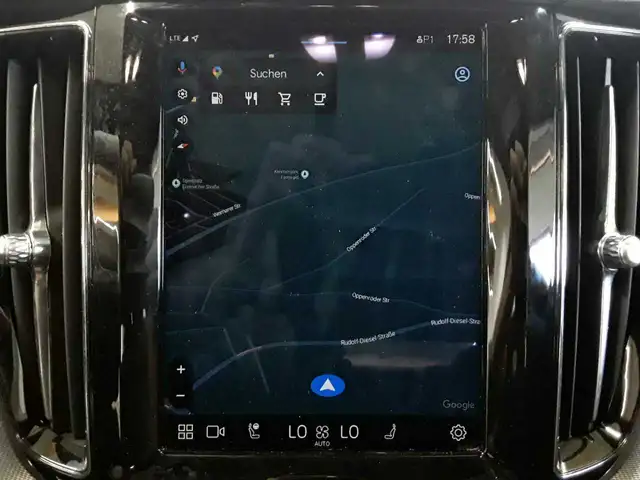 Volvo XC60 view 12