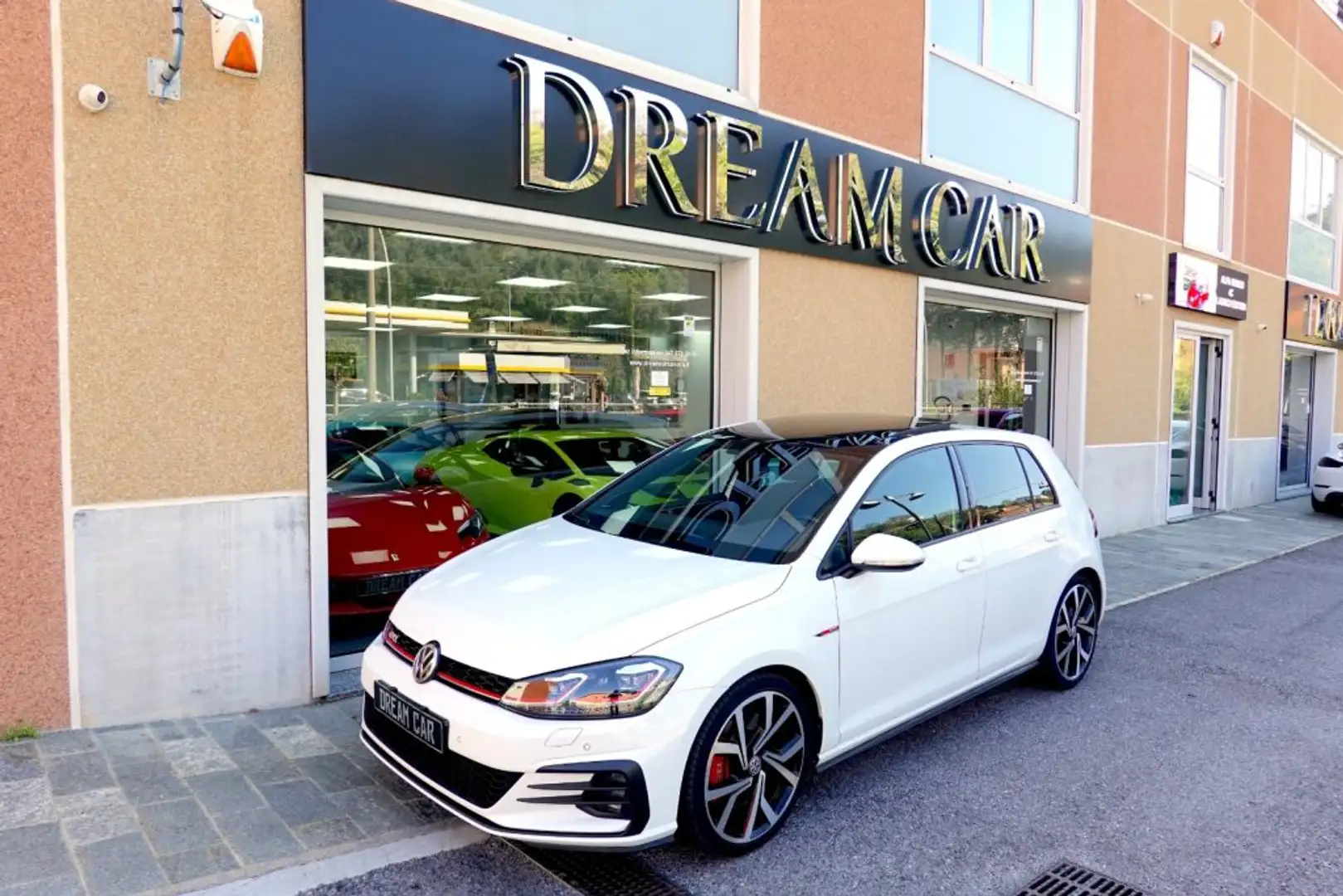 Volkswagen Golf GTI Performance 2.0 245CV DSG 5p. TETTO-ALCANTARA-19" Bianco - 1