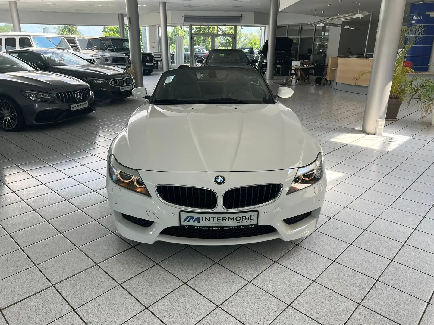 BMW Z4 sDrive20i M-Sport*Leder*Navi*Xenon* Weiß - 2