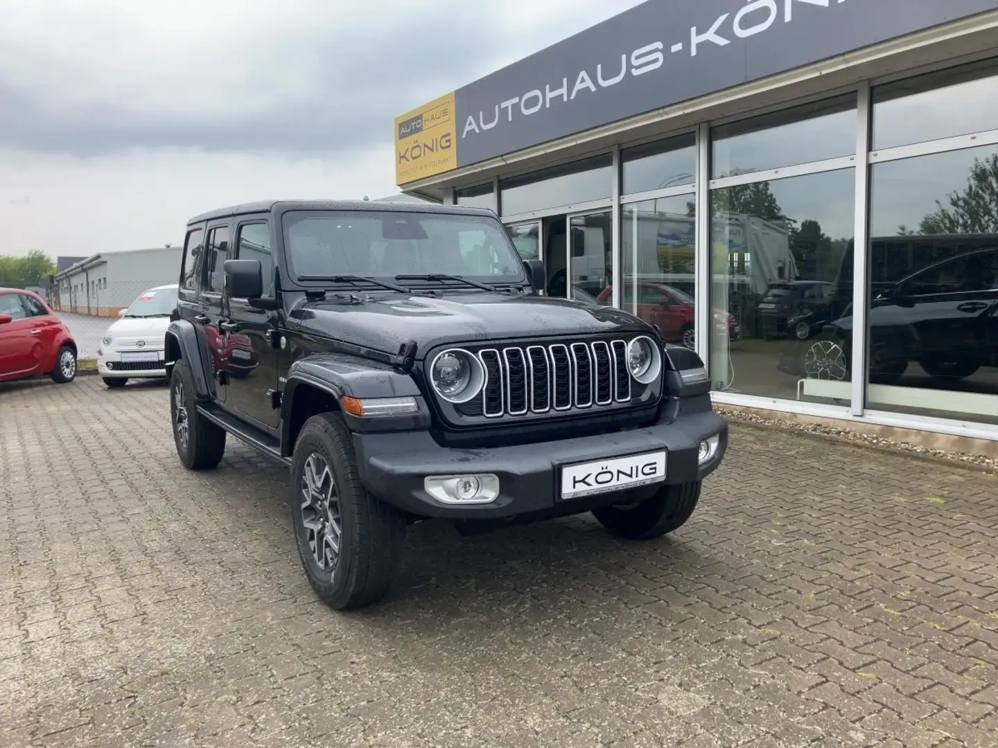 Jeep Wrangler ICE Sahara 2.0l T-GDI 272PS 4x4 AT8 Чёрный - 1