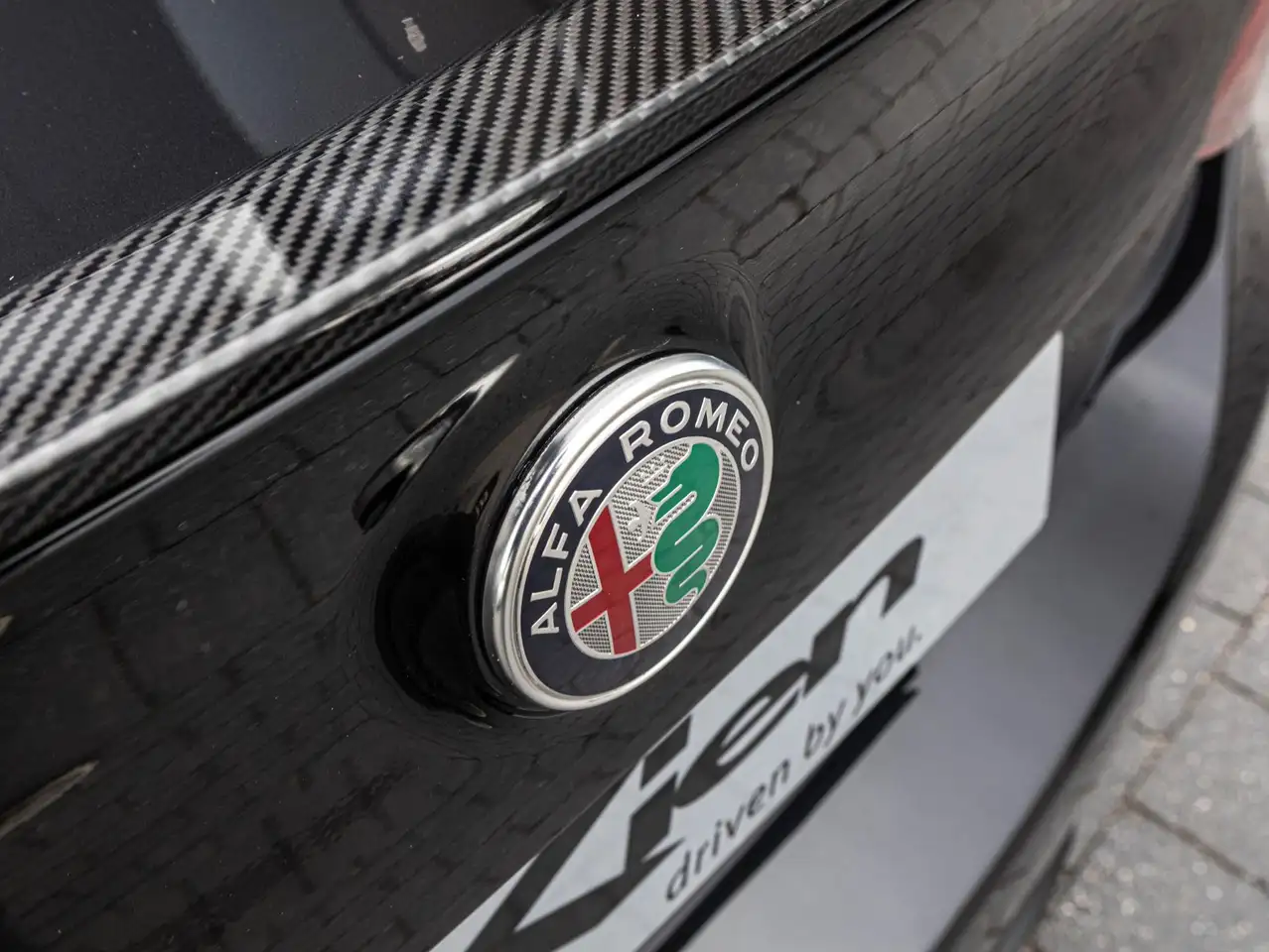 Alfa Romeo Giulia 2021 — фото 32