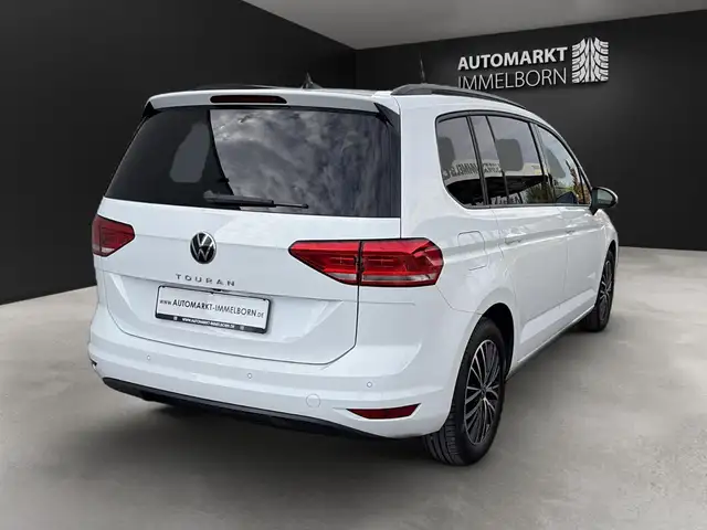 Volkswagen Touran view 7