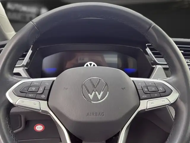 Volkswagen Touran view 16
