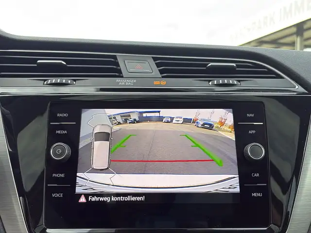 Volkswagen Touran view 24