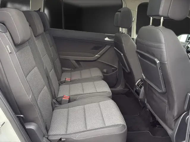 Volkswagen Touran view 22