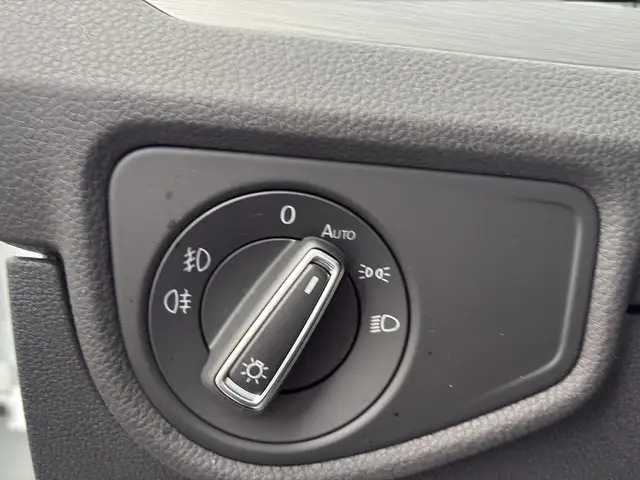 Volkswagen Touran view 29