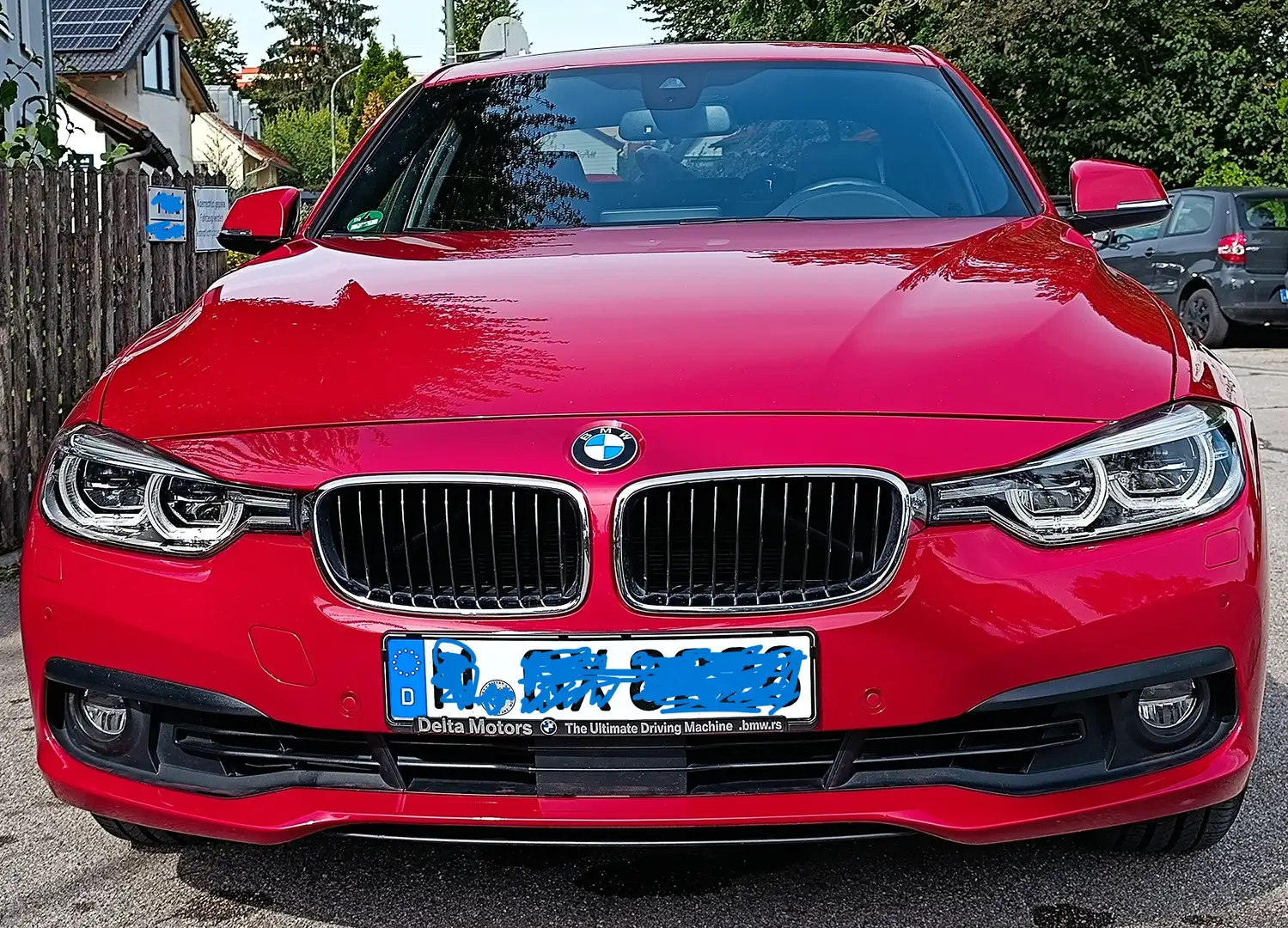 BMW 330 330i xDrive Aut. Advantage Rot - 1