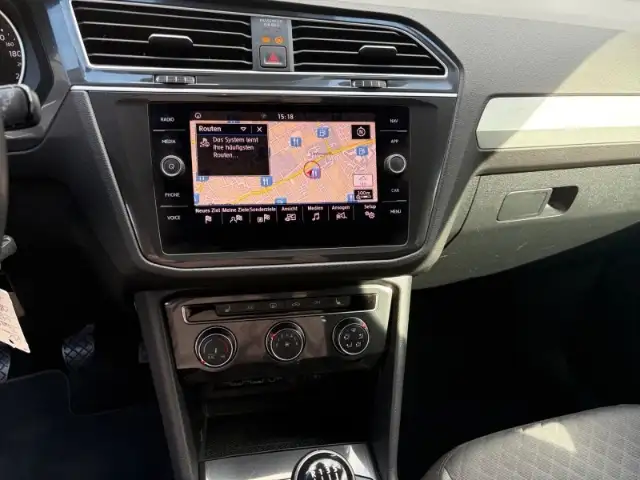 Volkswagen Tiguan view 9