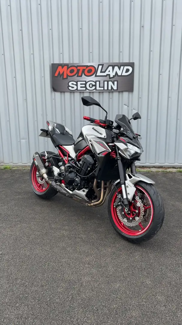 Kawasaki Z 900 Rouge - 2