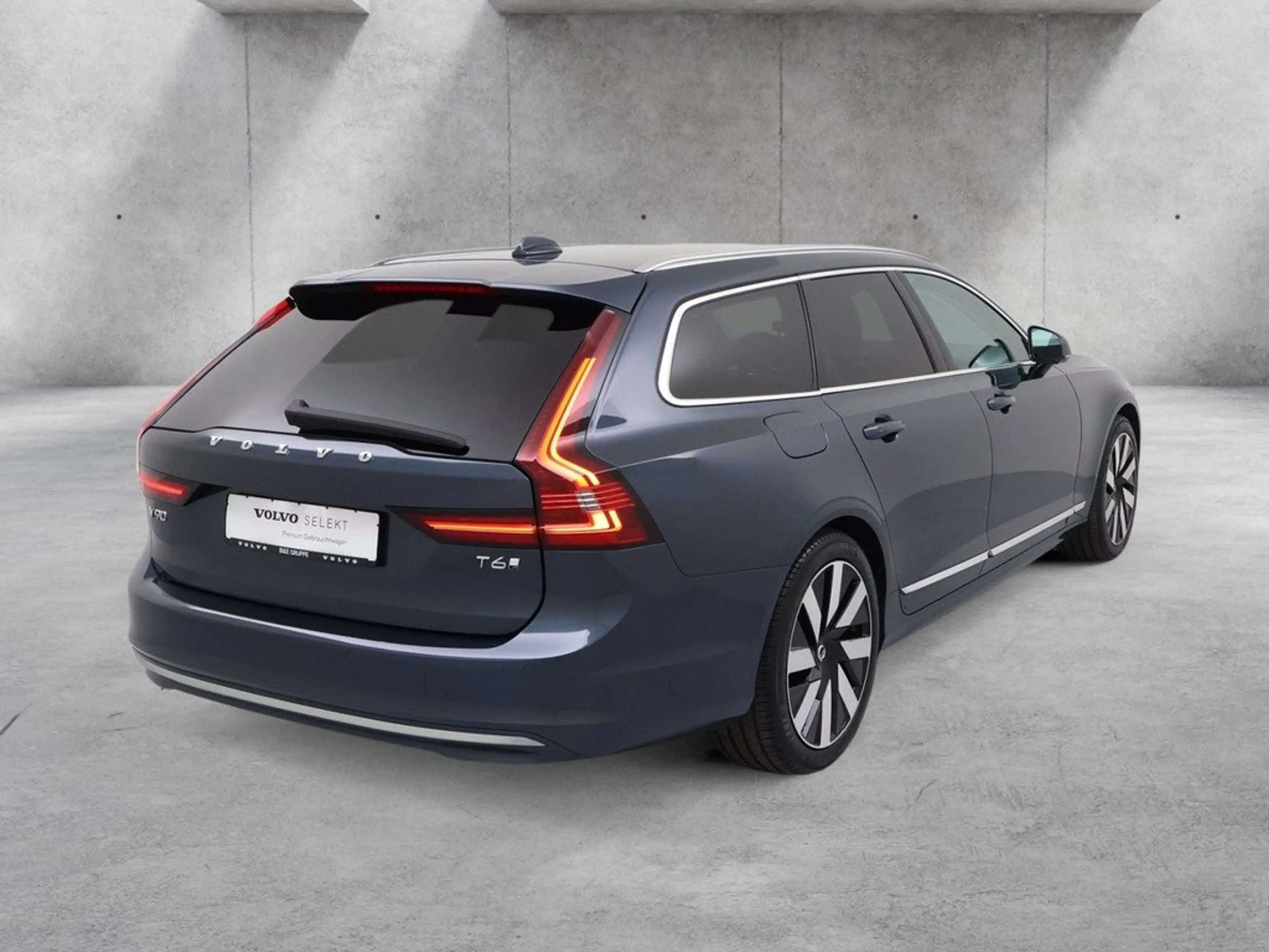 Volvo V90 T6 Core Recharge AWD — photo 5