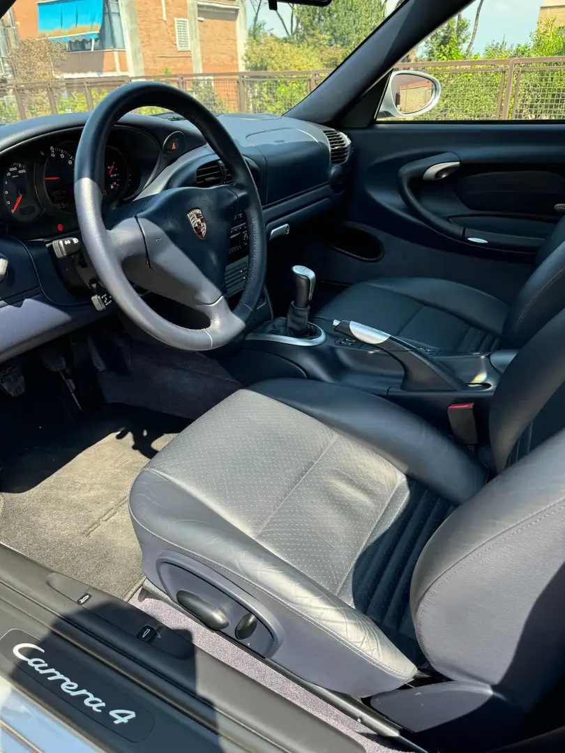 Porsche 996 Carrera 4 Argento - 2