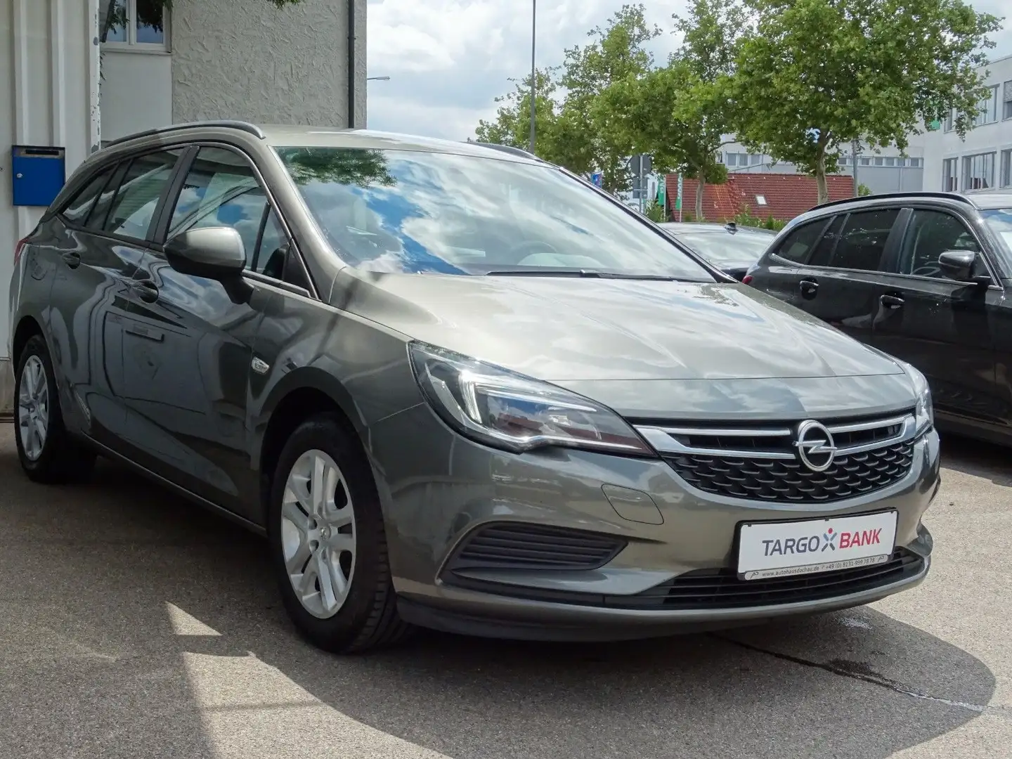 Opel Astra ST 1.6 CDTI Edition Navi Sportsitz Sportl. Grau - 1