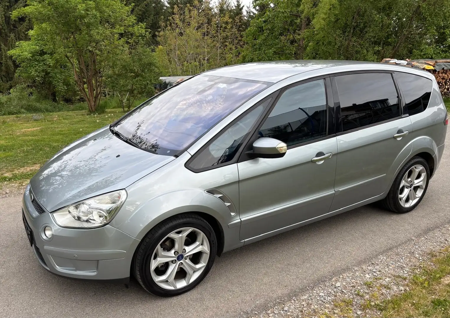 Ford S-Max Titanium 2,0 TDCi DPF - 1