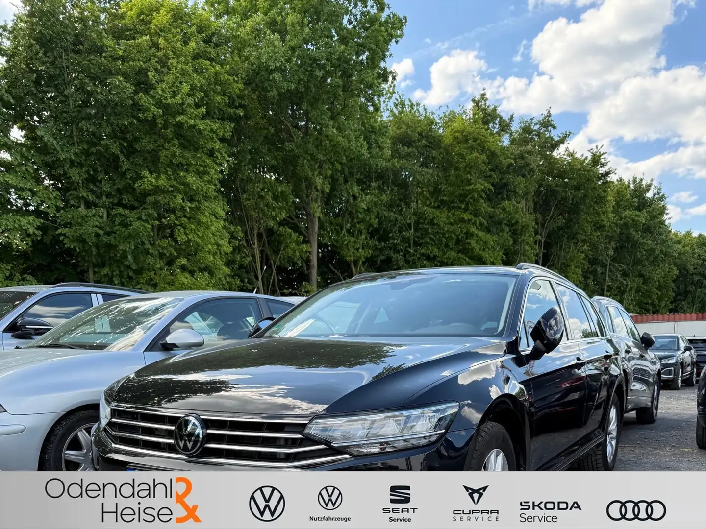 Volkswagen Passat Variant Business 1,5 l TSI OPF DSG  Navi Schwarz - 1