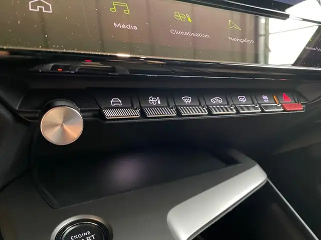 Peugeot 308 view 11