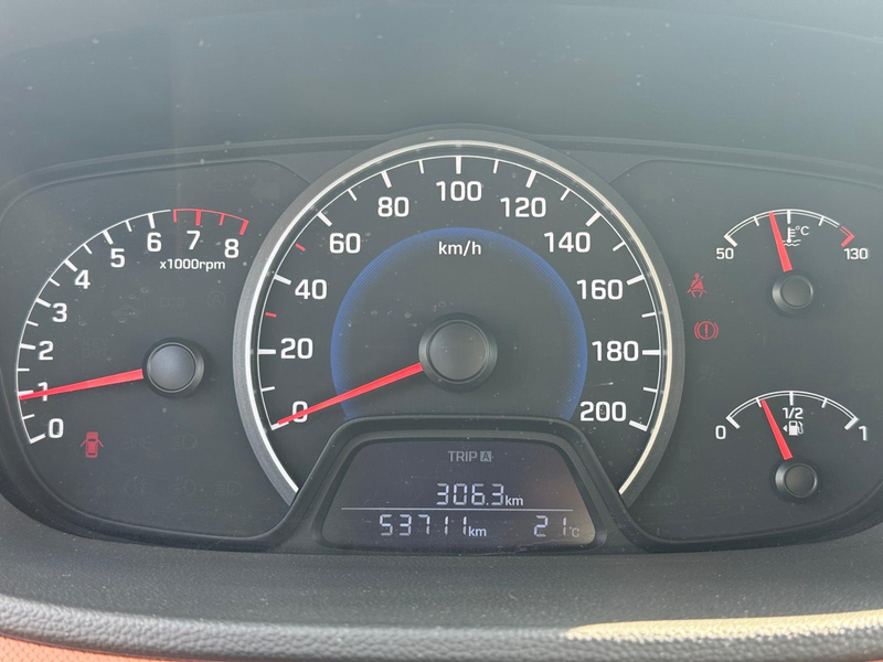 Hyundai i10 1.0 Pop — photo 13