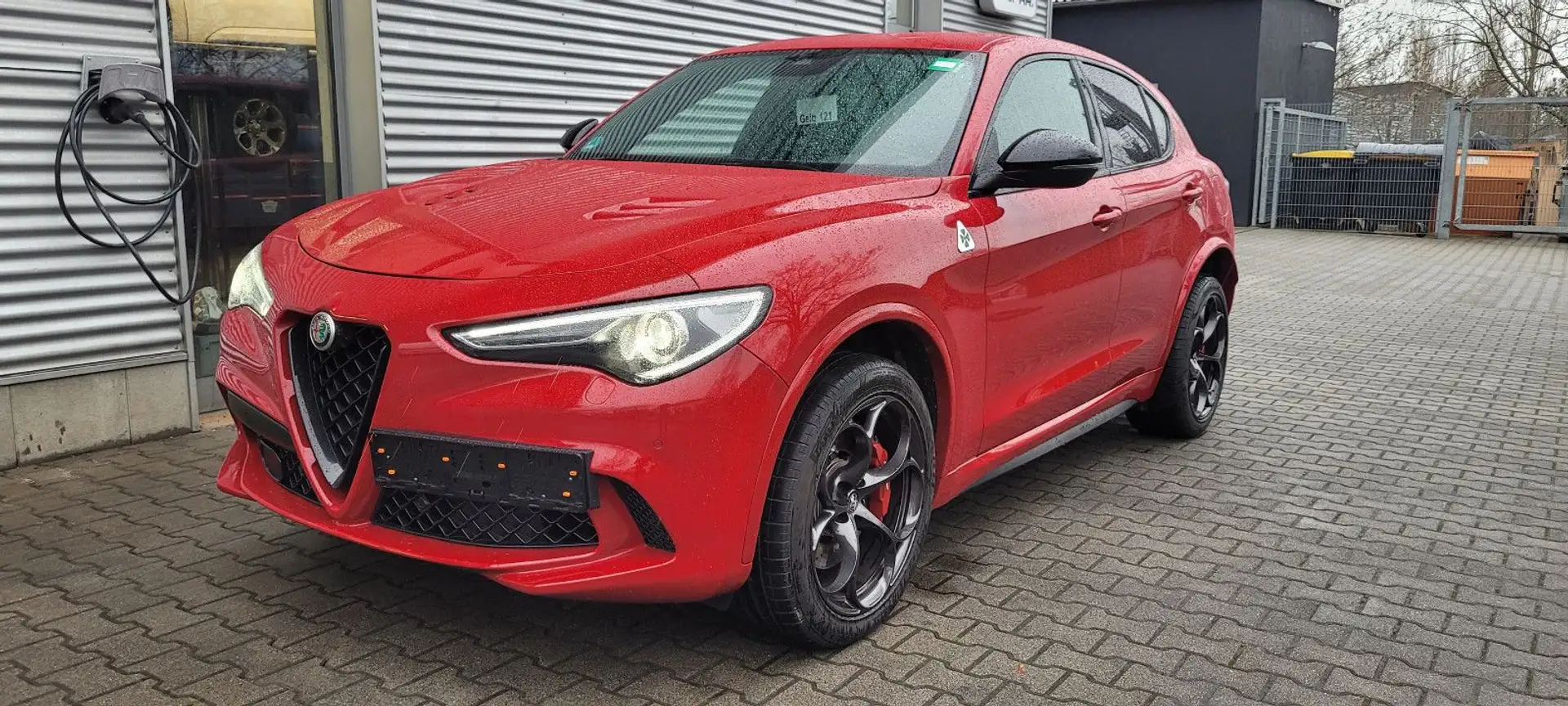 Alfa Romeo Stelvio Quadrifoglio Q4 Rot - 2