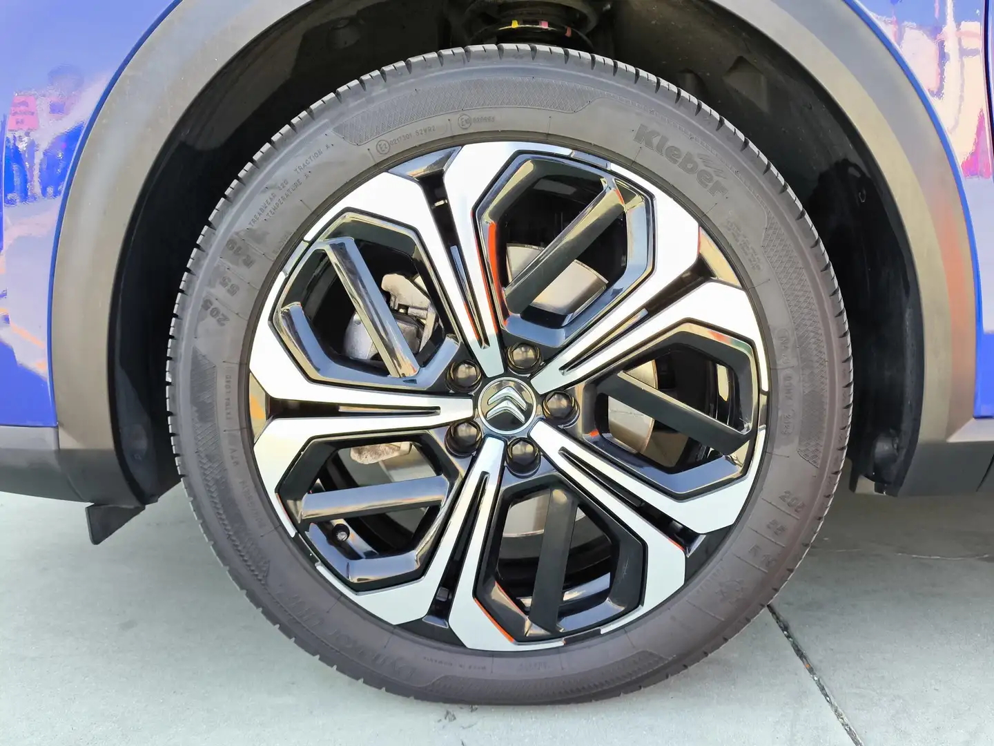 Citroen C5 X Hybrid Shine EAT8 225 Blau - 2