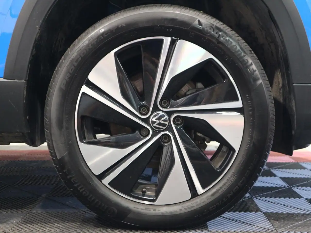 Volkswagen Taos снимка Volkswagen Taos