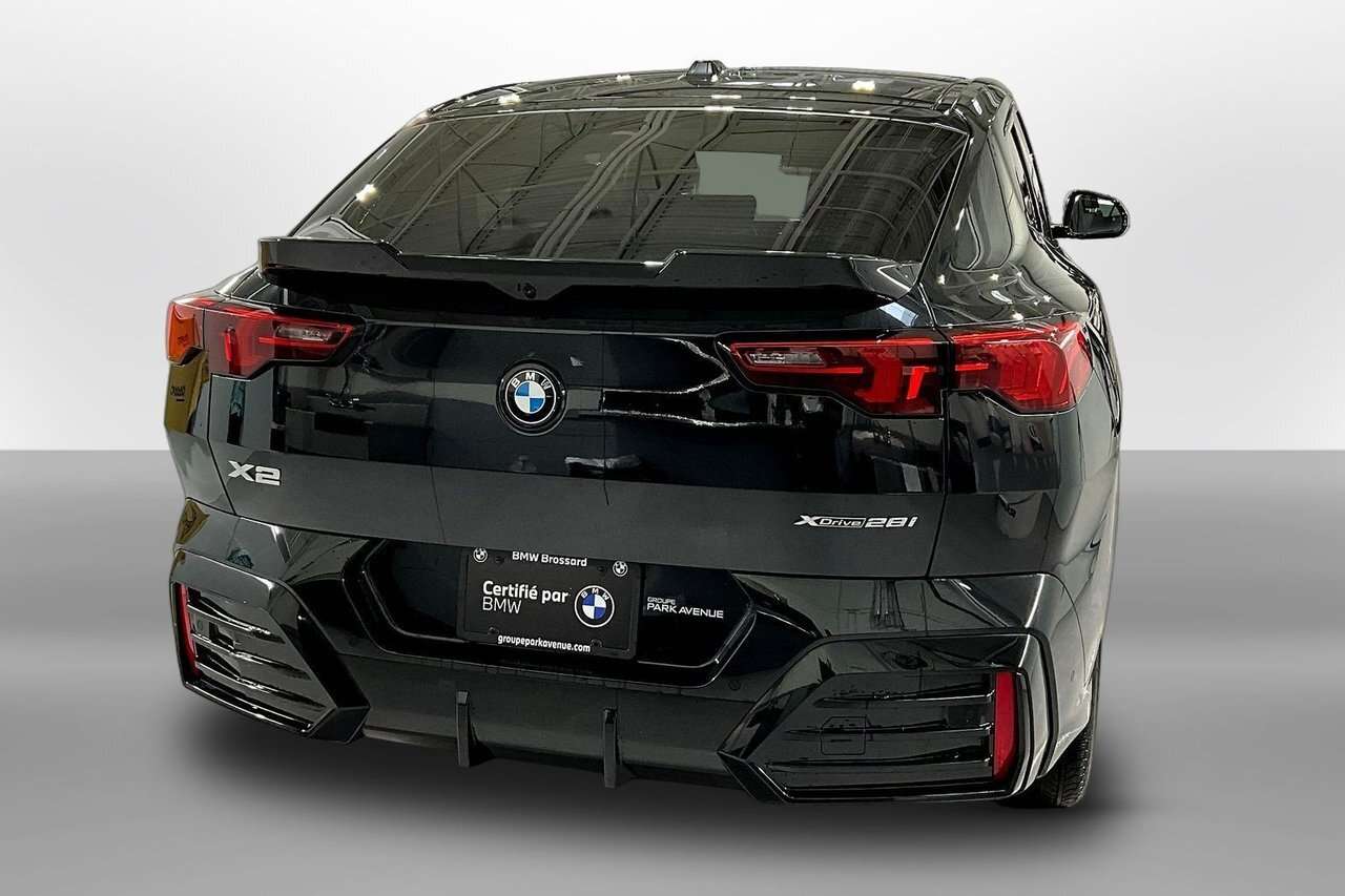 2026 BMW X2 xDrive28i Premium Essential // M-sport / Premium E — photo 1