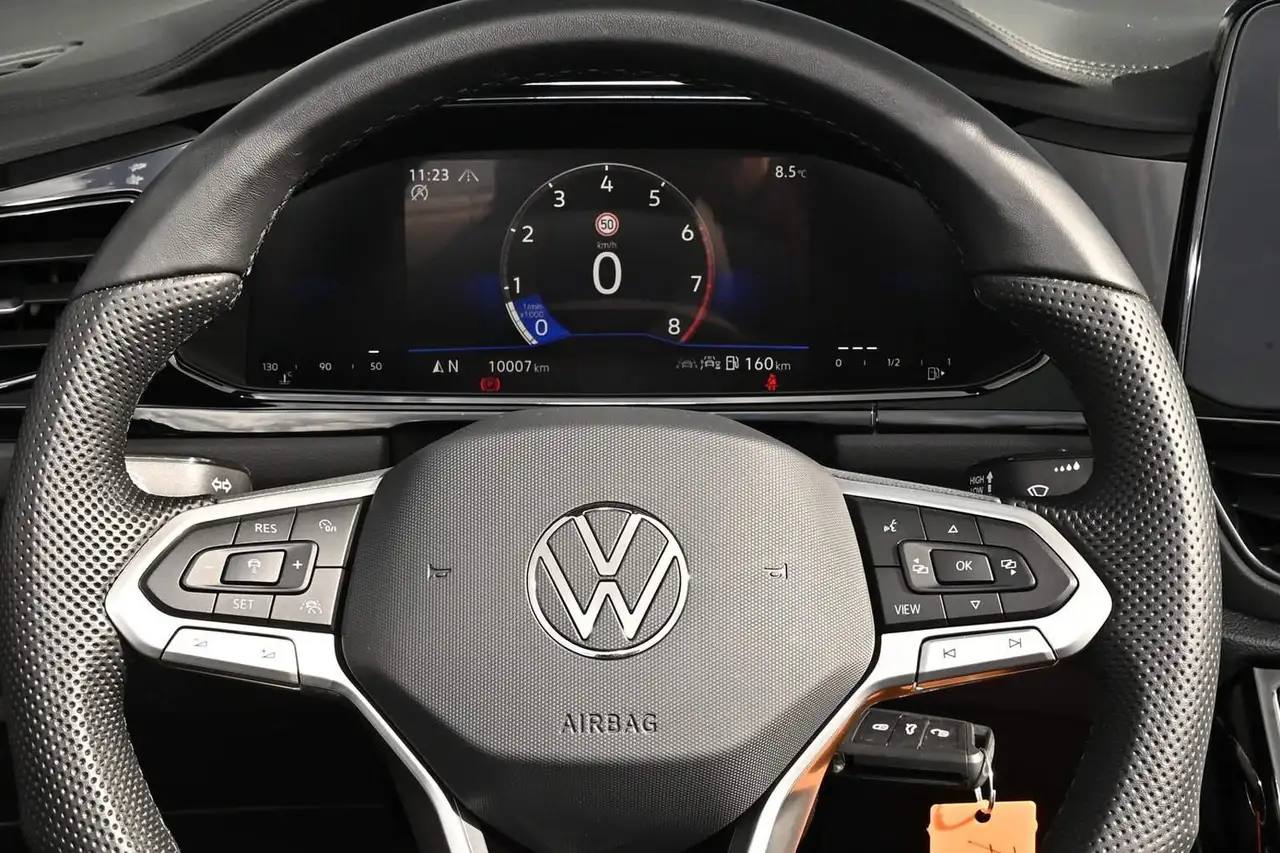 Volkswagen T-Roc Cabriolet R-Line 1.5 l TSI OPF 110 kW (150 P 15