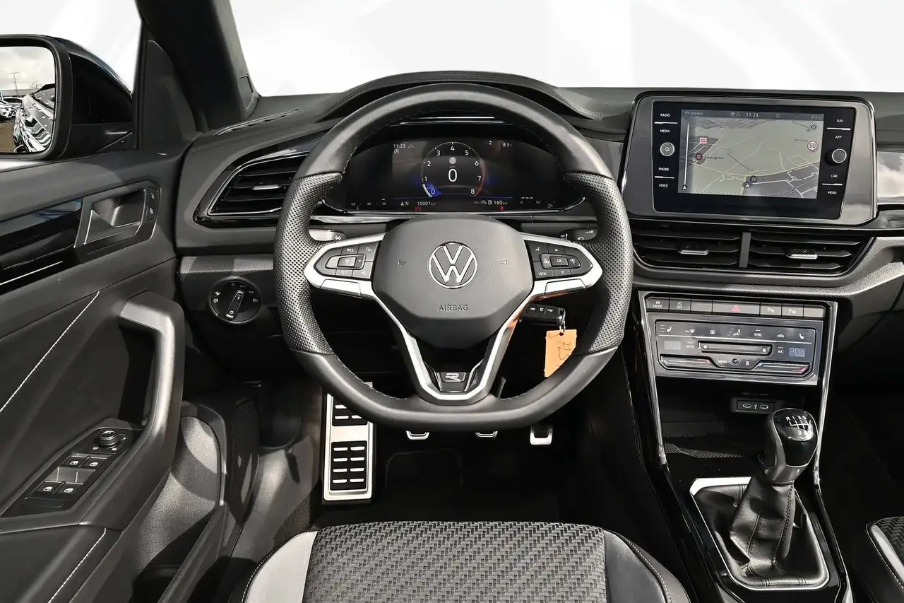 Volkswagen T-Roc Cabriolet R-Line 1.5 l TSI OPF 110 kW (150 P 13