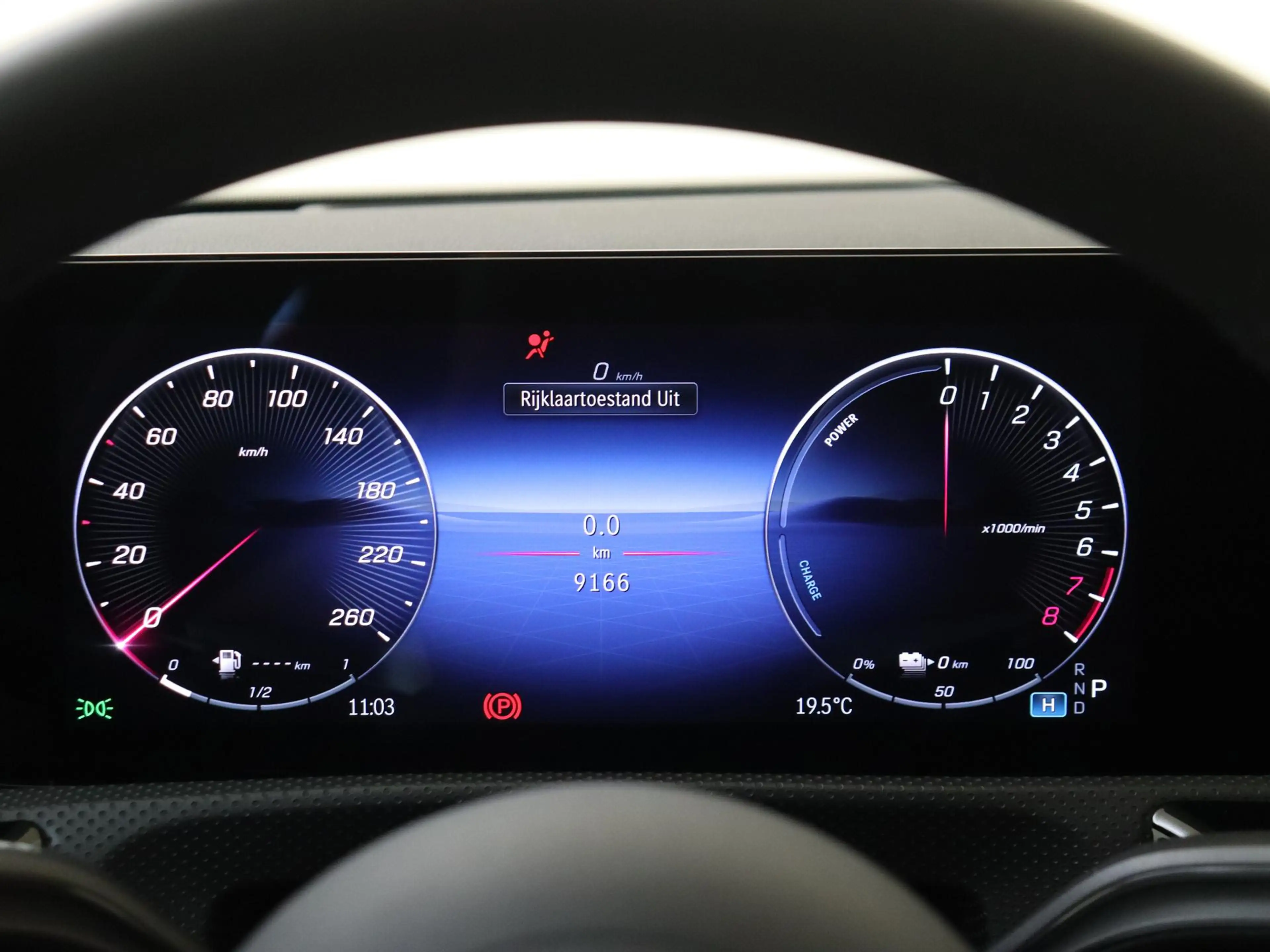 Mercedes-Benz A 250 e Business Solution AMG Premium Plus Alpine Grey / — photo 14