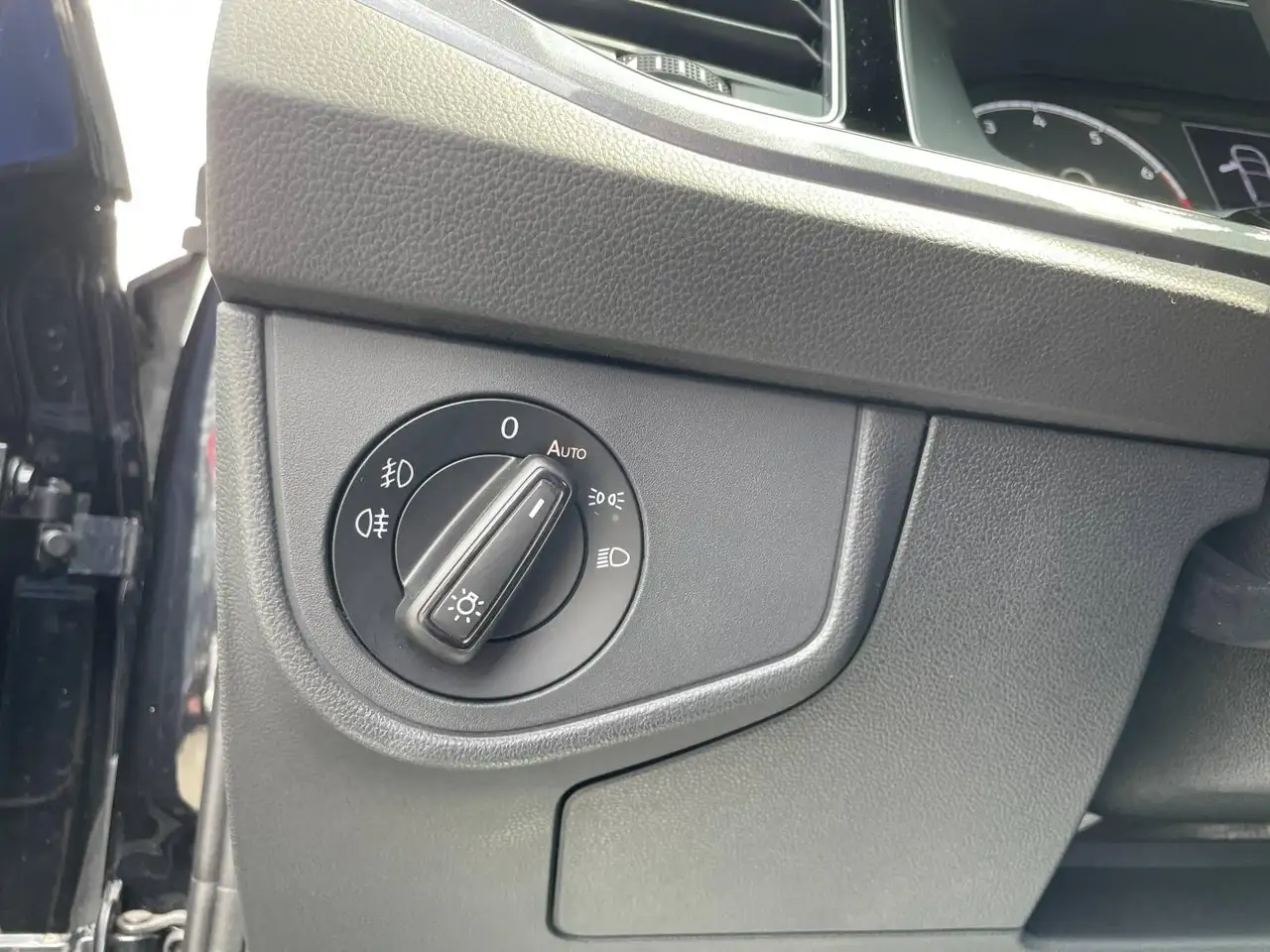 Volkswagen Polo Citadine 5 portes — photo 9
