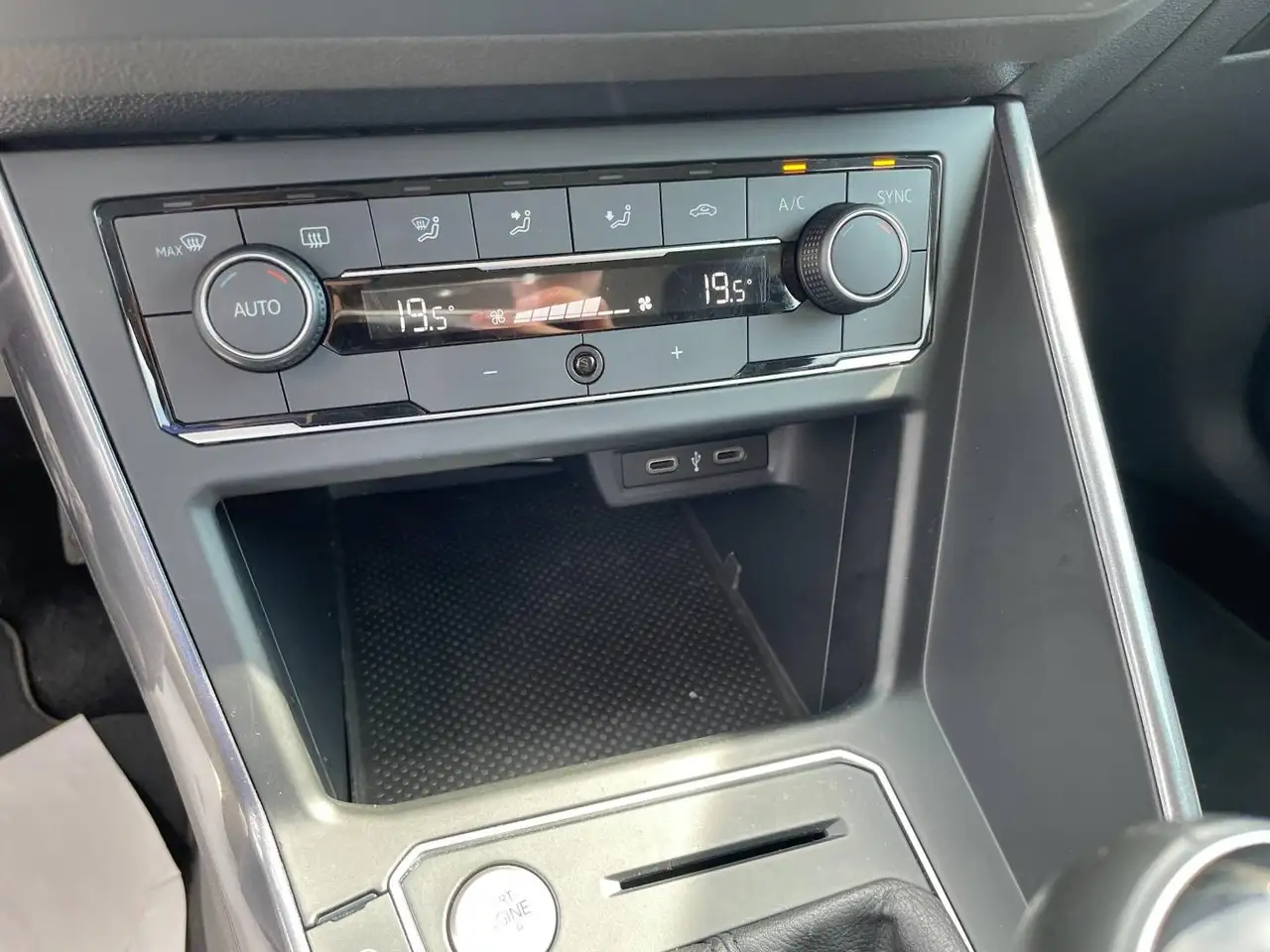 Volkswagen Polo Citadine 5 portes — photo 16