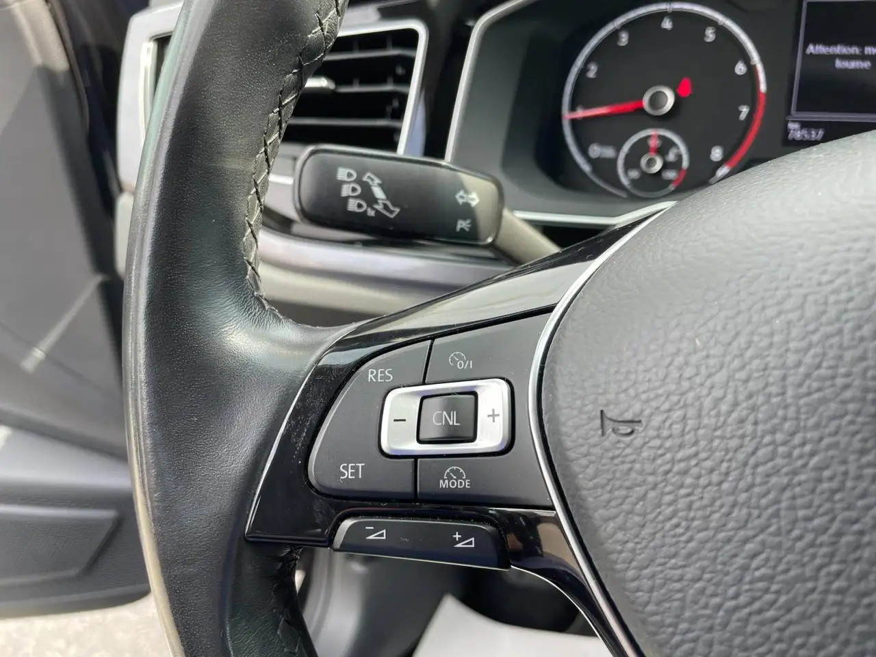 Volkswagen Polo Citadine 5 portes — photo 11