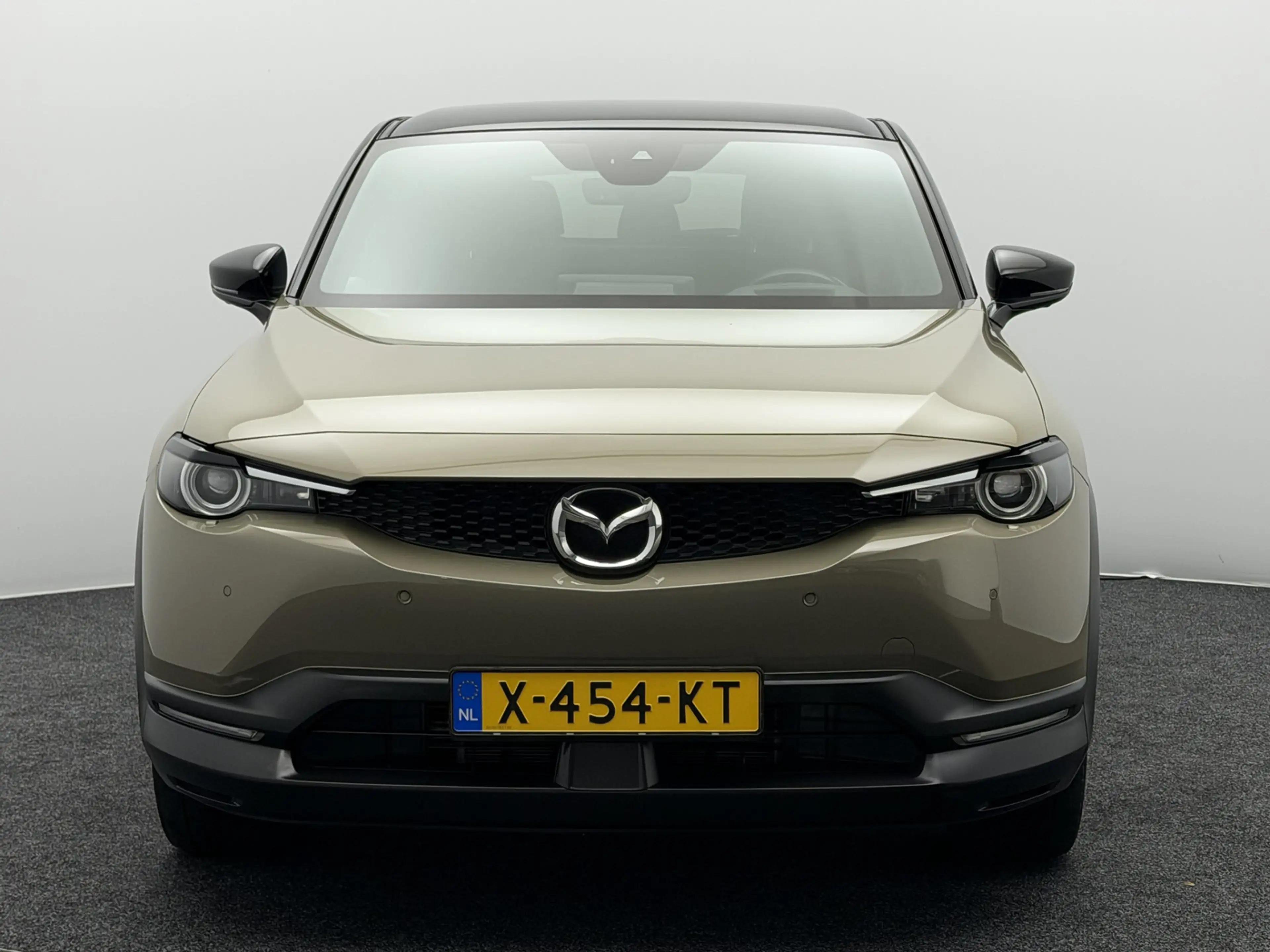 Mazda MX-30 e-SkyActiv R-EV 170 Makoto | Afn. Trekhaak | Head- — photo 2