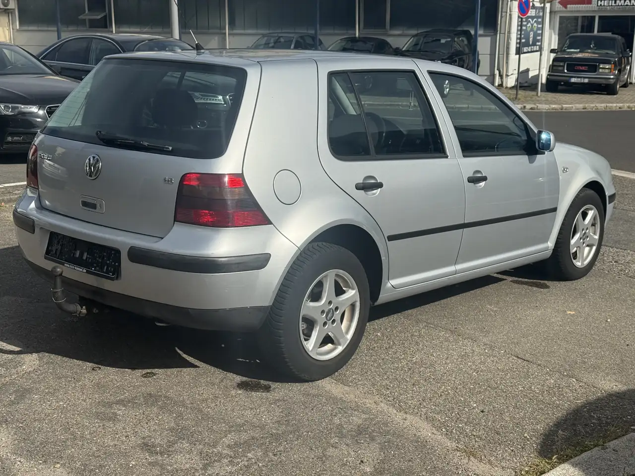 Volkswagen Golf 1.6 Automatik Special, foto 5