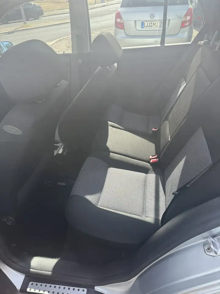Volkswagen Golf 1.6 Automatik Special, foto 11