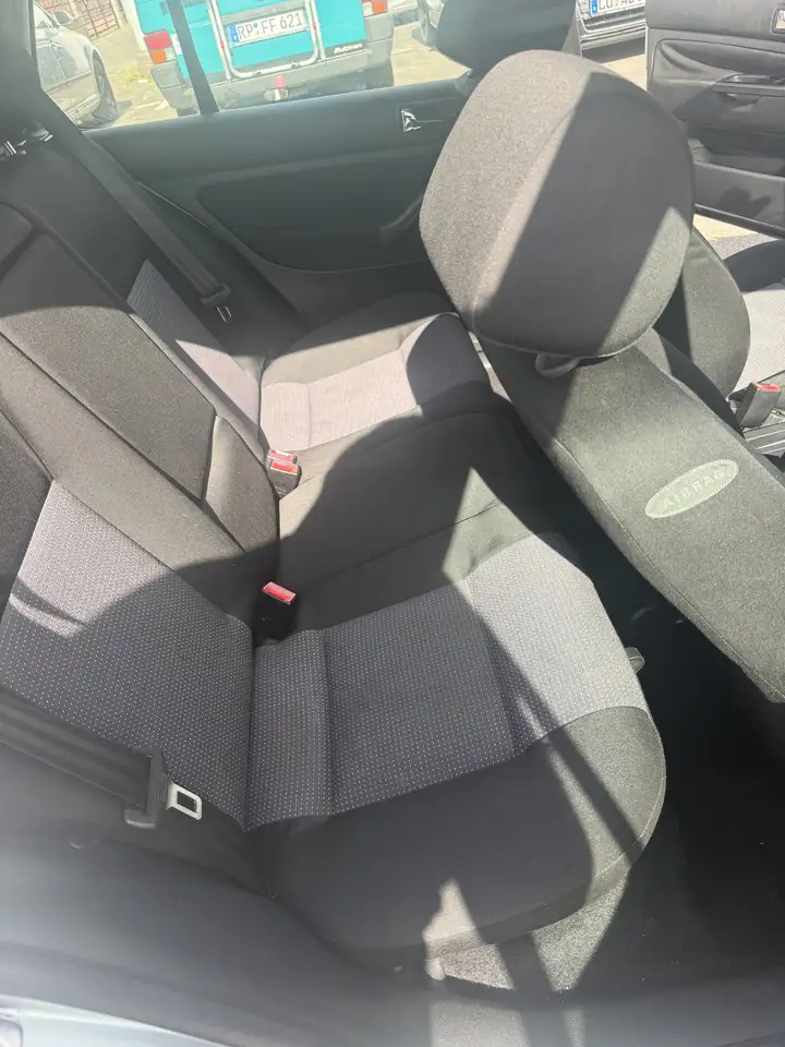 Volkswagen Golf 1.6 Automatik Special, foto 12