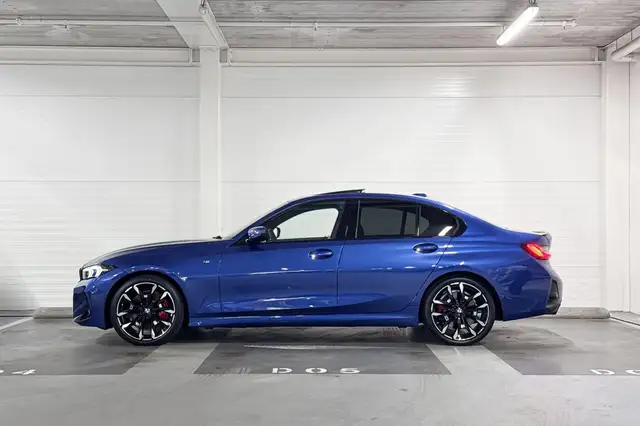 BMW 3 Series view 2
