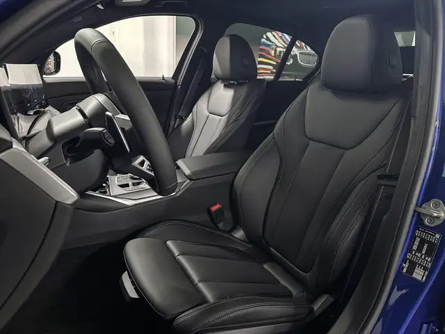 BMW 3 Series view 9