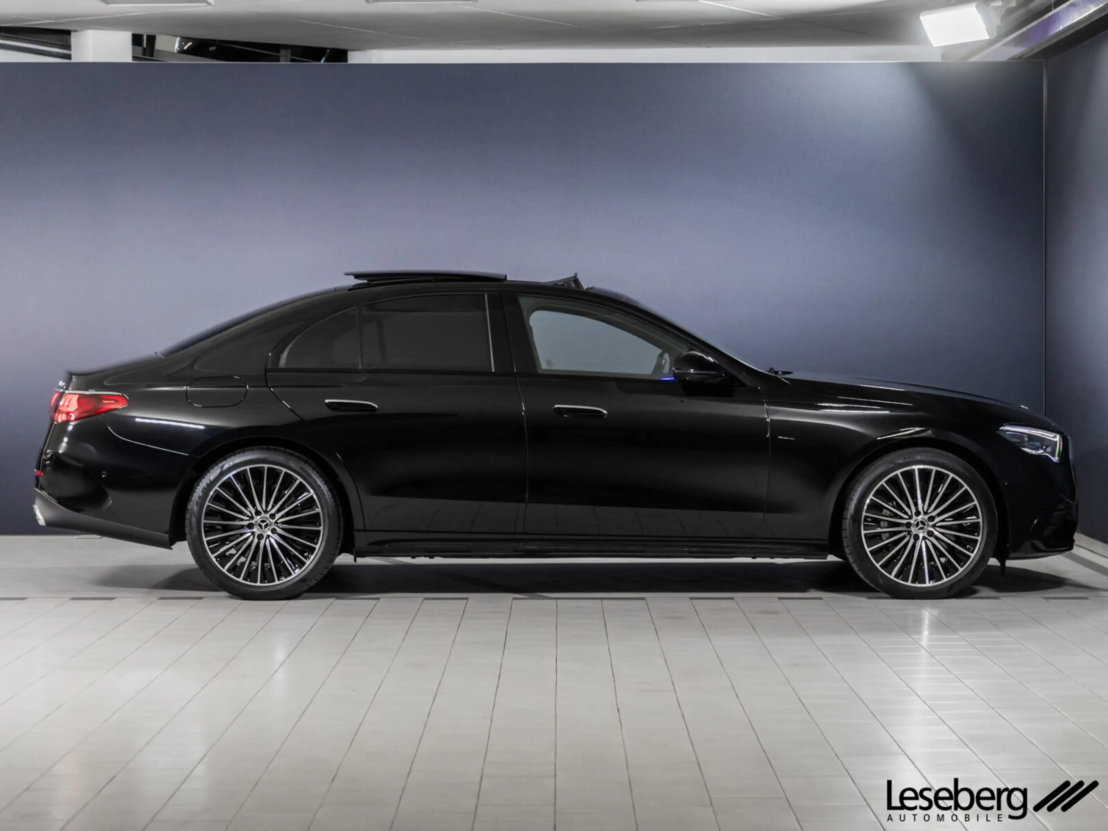Mercedes-Benz E 450 E 450 4M AMG DIG.LIGHT/Airmatic/Pano/Night/360° — photo 4