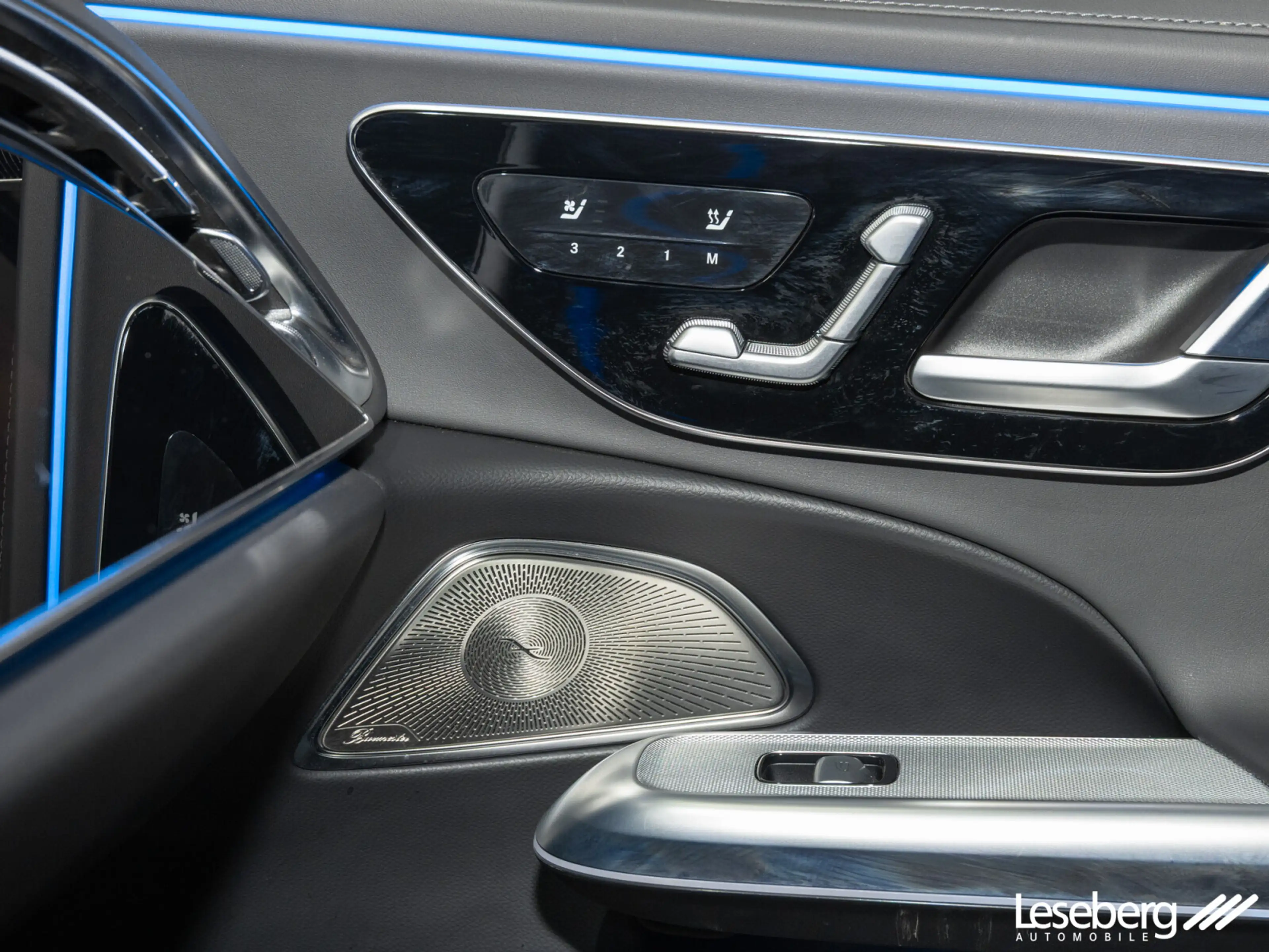 Mercedes-Benz E 450 E 450 4M AMG DIG.LIGHT/Airmatic/Pano/Night/360° — photo 12