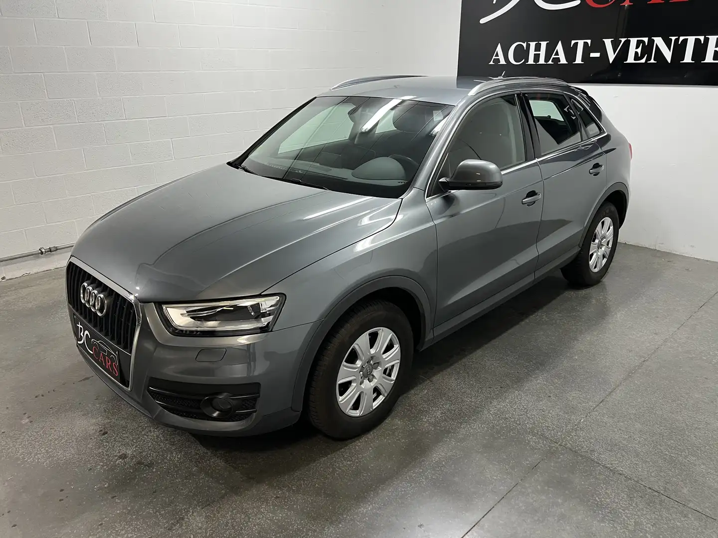 Audi Q3 2.0 TDi *GARANTIE*GPS*XENON*1ER PROPRIÉTAIRE* - 2