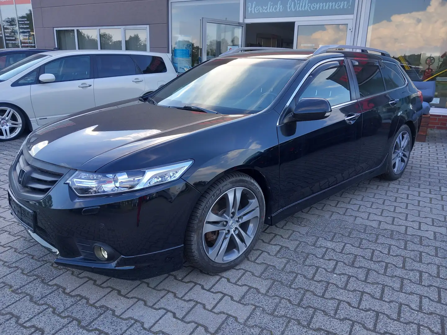 Honda Accord 2,4 Tourer Type S **Schalter** Schwarz - 2