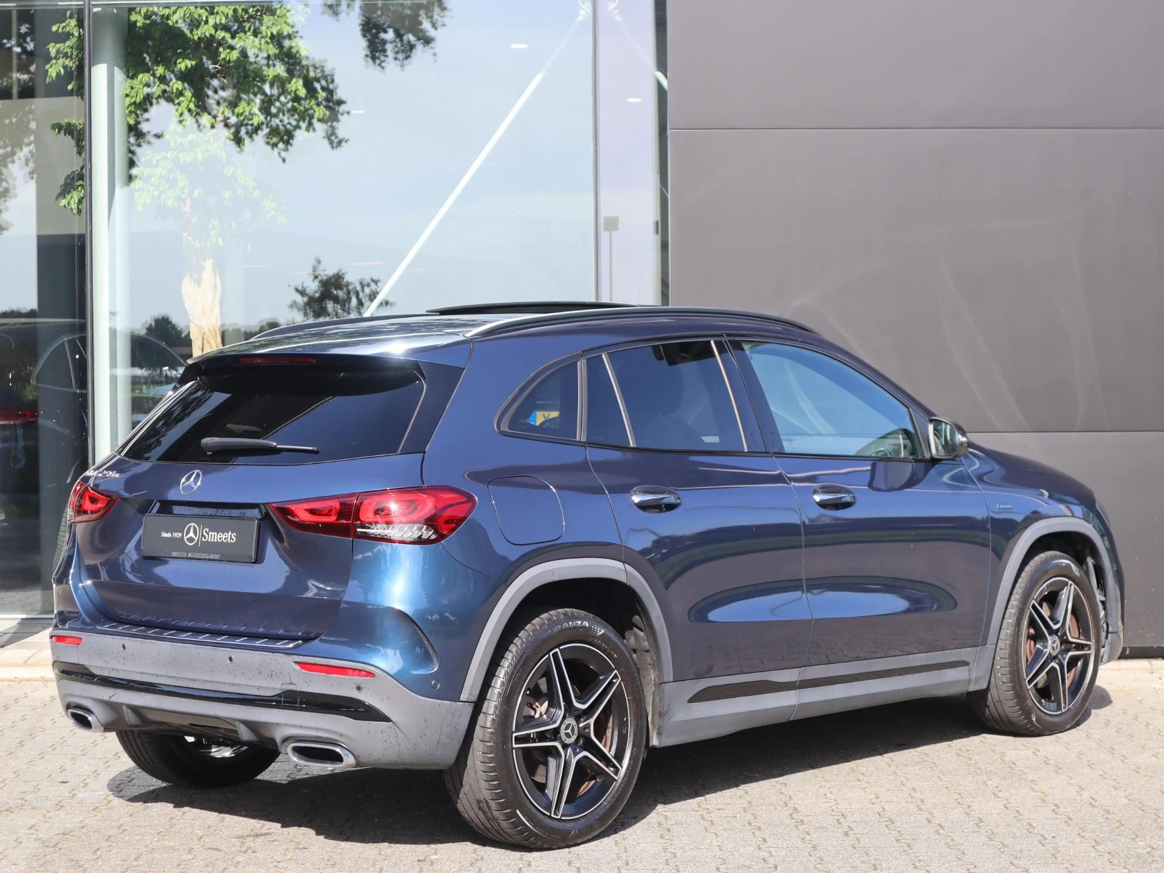 Mercedes-Benz GLA 250 e Business Solution AMG Limited — photo 2