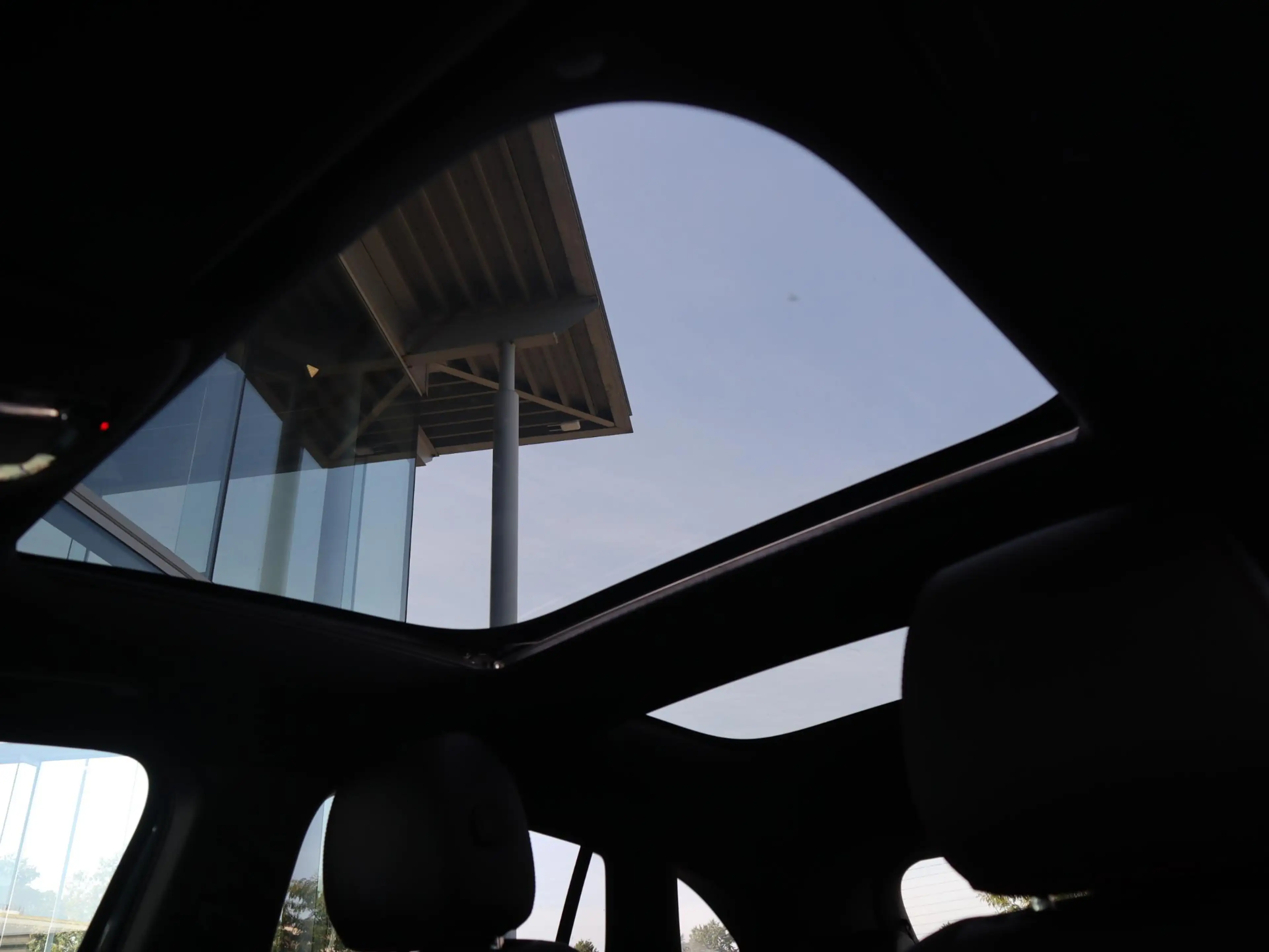 Mercedes-Benz GLA 250 e Business Solution AMG Limited — photo 11