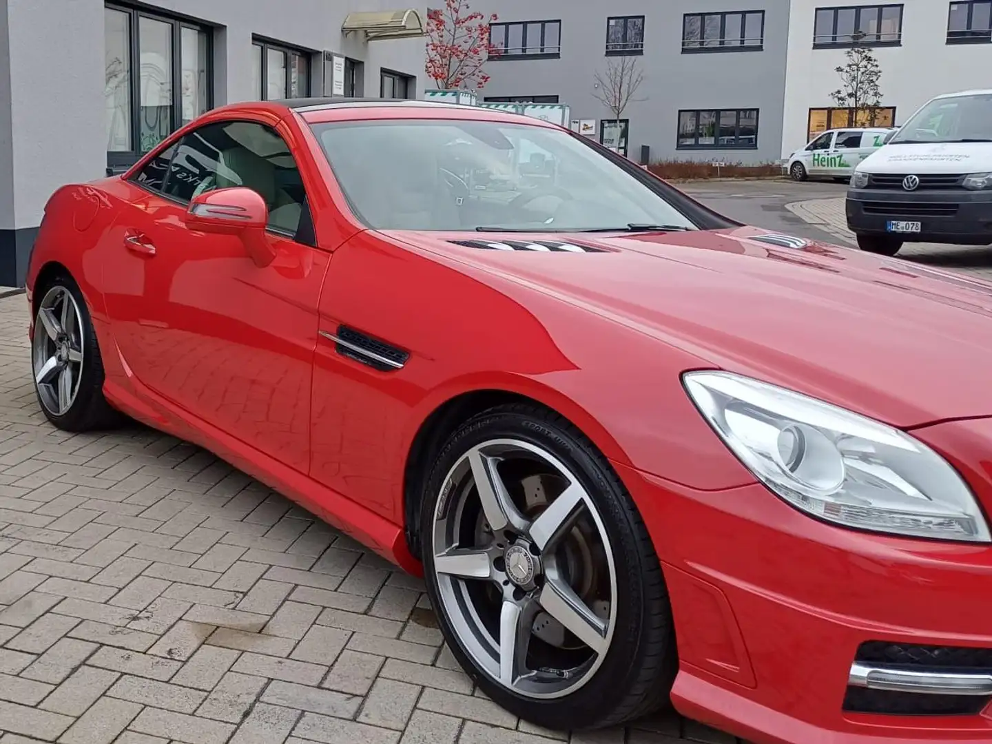 Mercedes-Benz SLK 350 SLK 350 BlueEfficiency *Leder*Navi*Pano*Memory* Rot - 1