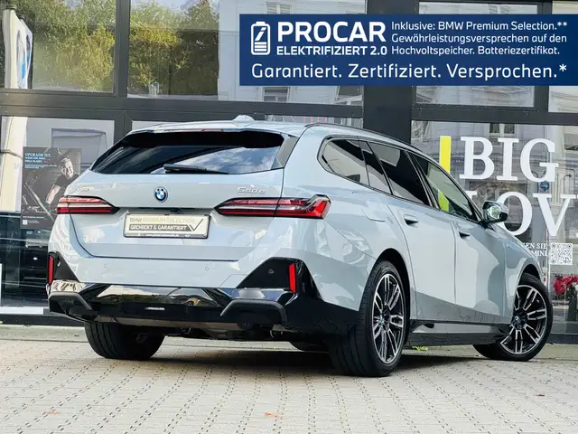BMW 5 Series view 2