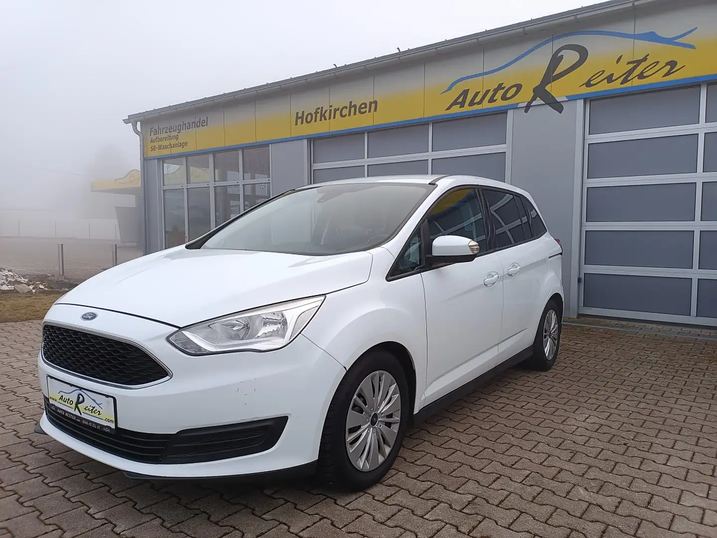 Ford Grand C-Max Grand C-MAX Trend 1,5 TDCi *AHV*Klima*PDC*Sitzh... Weiß - 1