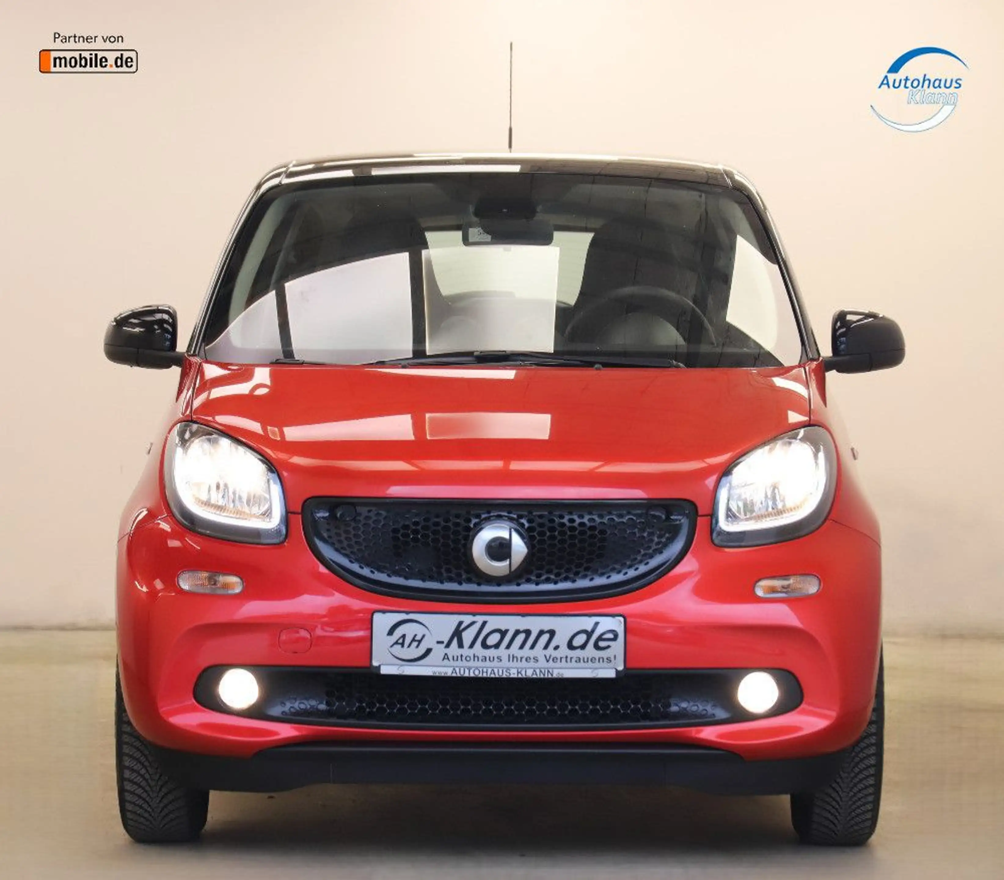 smart forFour 1.0 71PS Automatik passion Navi PDC SHZ — photo 2