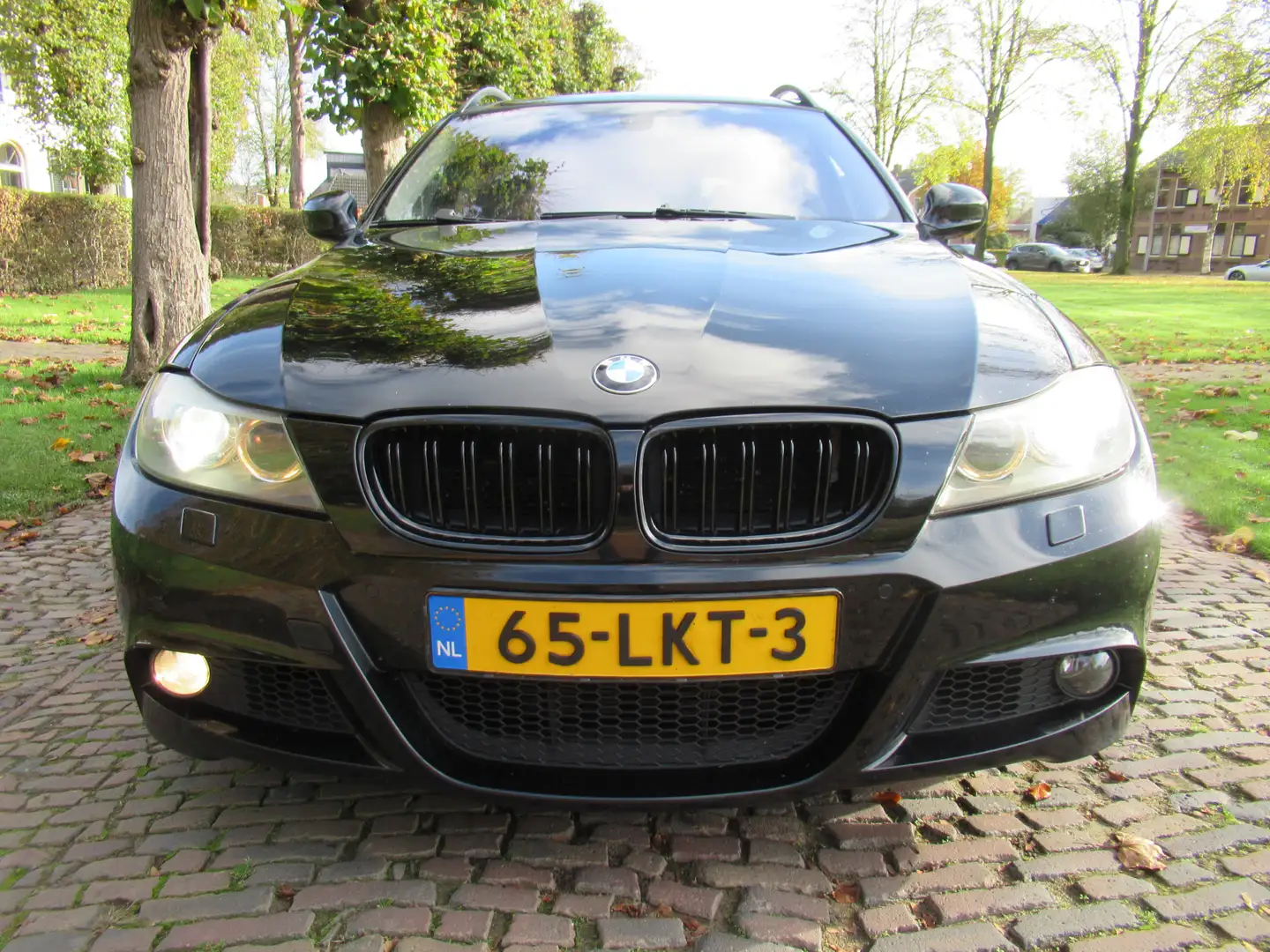 BMW 325 3-serie Touring 325d Business Line Sport Automaat Zwart - 2