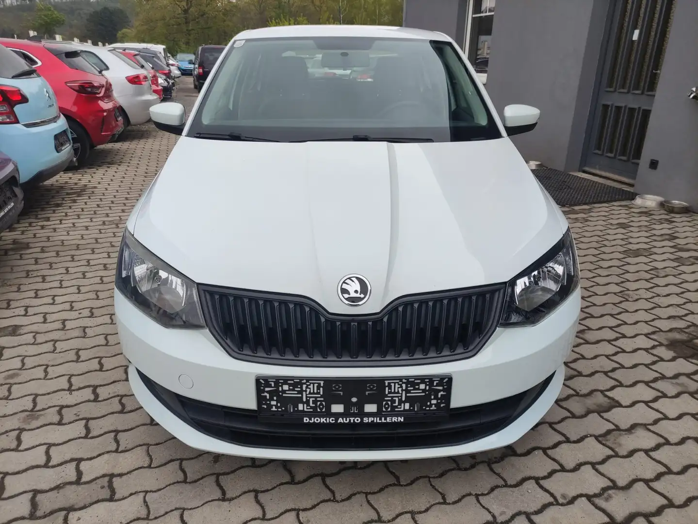 Skoda Fabia Fabia Joy 1,0 Joy Weiß - 1