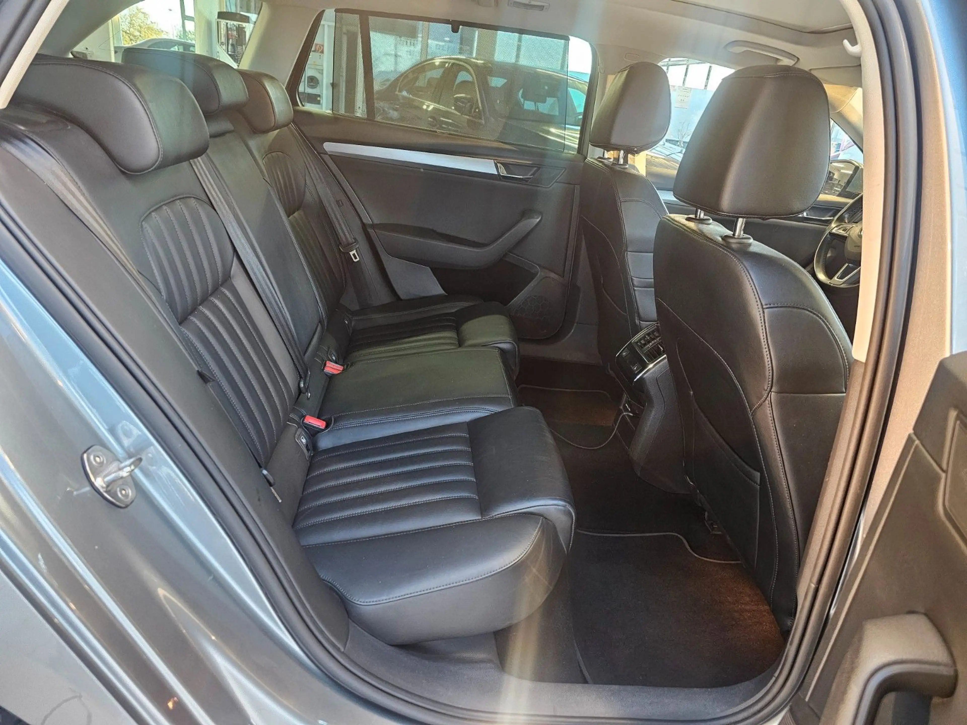 Skoda Superb Combi Style — photo 15