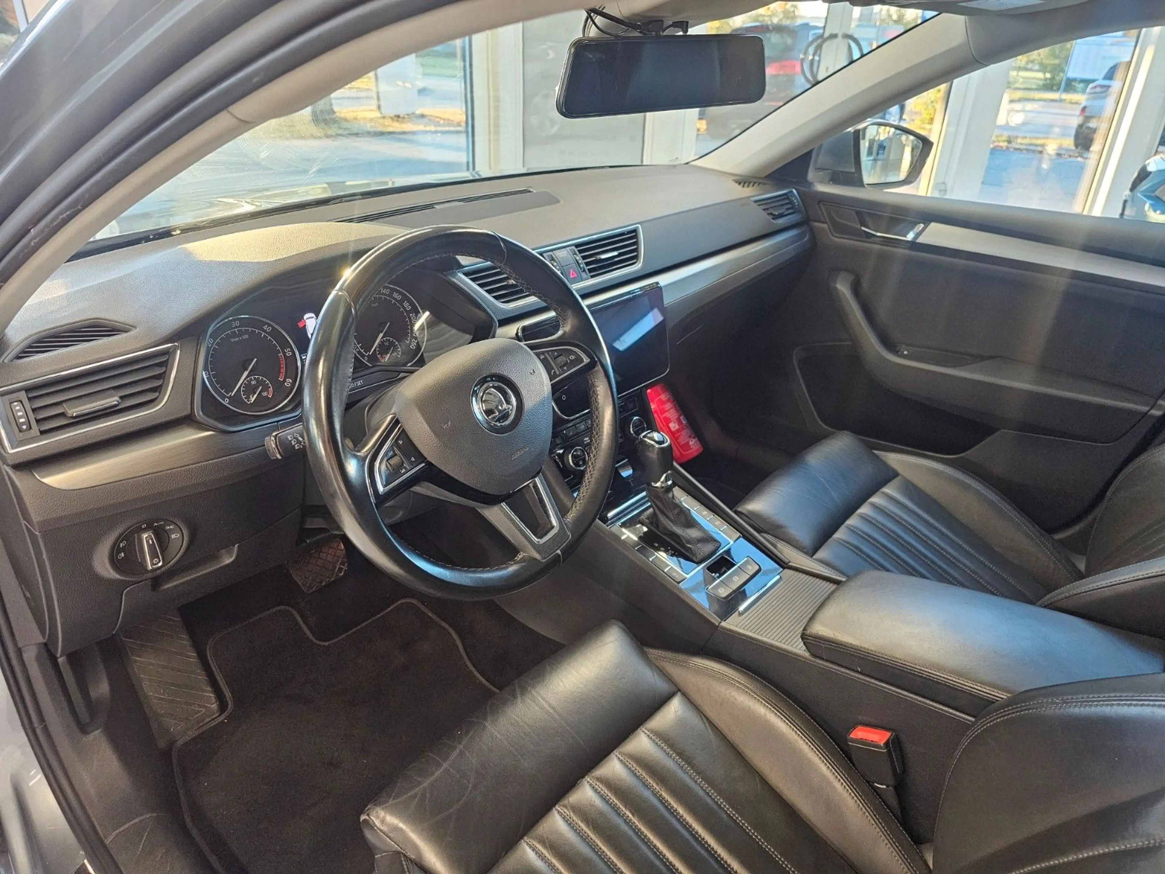 Skoda Superb Combi Style — photo 9